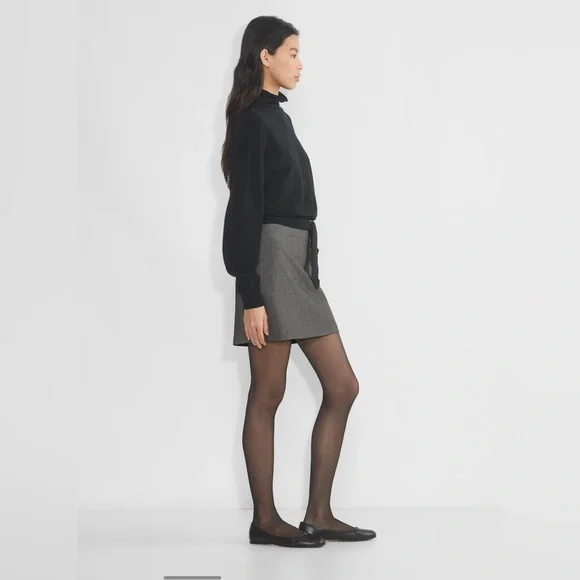 NWT Aritzia Wilfred Lorin Sweater in Black Size Small - Funnel-Neck Top Side Tie